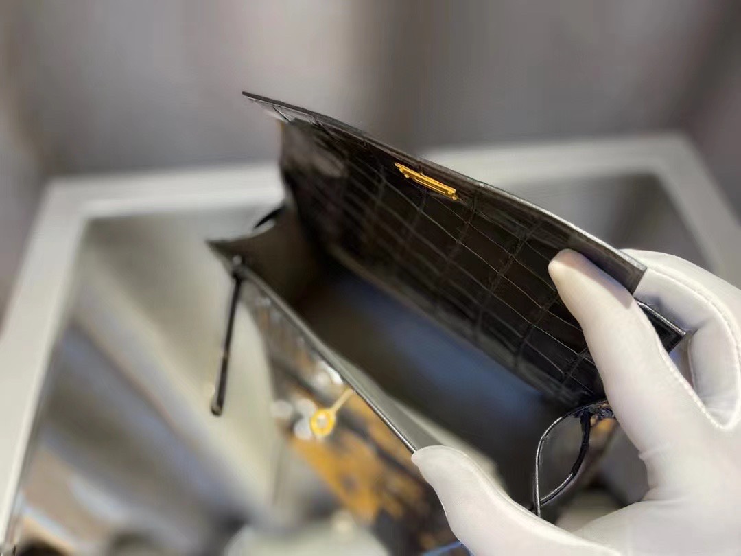 에르메스 켈리 포쉐트 블랙 금장 샤이니 악어가죽